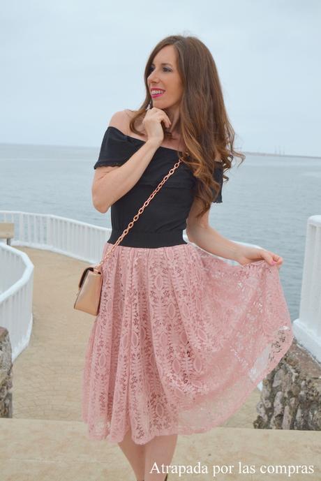 FALDA MIDI DE ENCAJE