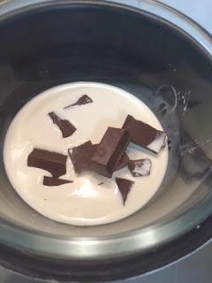 CHEESECAKE SIN HORNO DE CHOCOLATE Y CUAJADA