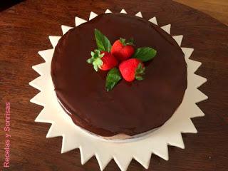 CHEESECAKE SIN HORNO DE CHOCOLATE Y CUAJADA