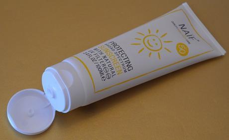 Protegemos la piel de niños y bebés con la Crema Protectora Solar SPF50 de NAÏF Protegemos la piel de niños y bebés con la Crema Protectora Solar SPF50 de NAÏF