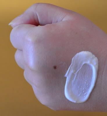 Protegemos la piel de niños y bebés con la Crema Protectora Solar SPF50 de NAÏF Protegemos la piel de niños y bebés con la Crema Protectora Solar SPF50 de NAÏF