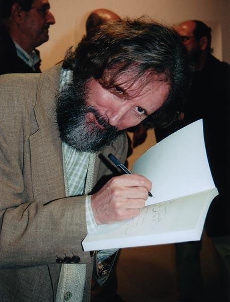 Entrevista a Angel Guache. Escupiendo silencio a gritos en la boca de cualquier dios.