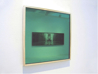 Una apuesta al negro: Santiago Sierra – Robert Longo