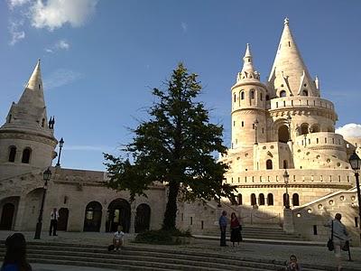 Budapest; Del bullicio de Pest al sosiego de Buda