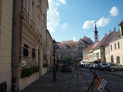 Budapest; Del bullicio de Pest al sosiego de Buda