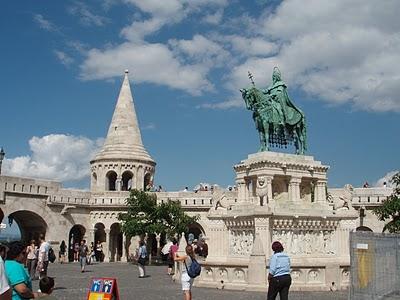 Budapest; Del bullicio de Pest al sosiego de Buda