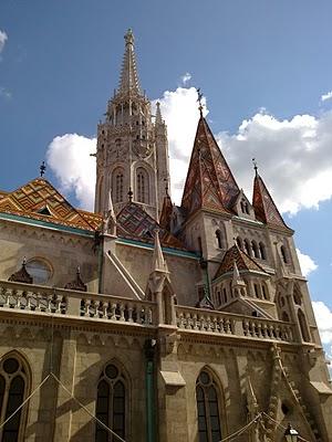 Budapest; Del bullicio de Pest al sosiego de Buda