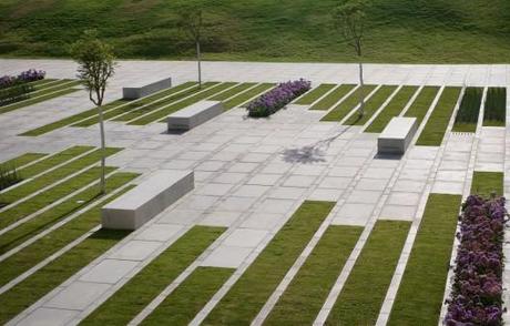 bg170111_06 Plaza Deichmann / Chyutin Architects