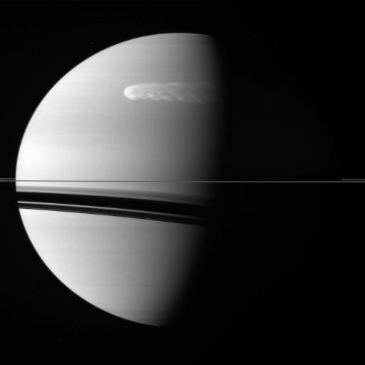 Imágenes de la reciente tormenta descubierta en Saturno