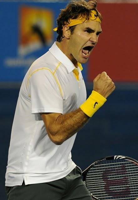 Australian Open: Federer sufrió, pero festejó frente a Simon