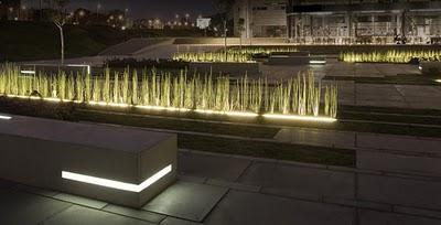 Plaza Deichmann / Chyutin Architects.