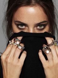 RINGS FOR EVERYONE   //   ANILLOS PARA TODOS