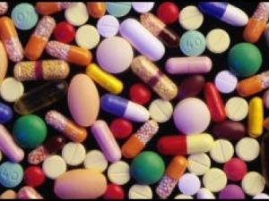 ¿De verdad crees que estas pastillas de colores van a compensar tu falta de vitaminas?