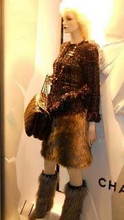 La reina en el palacio del hielo de Paris para el Mundo...