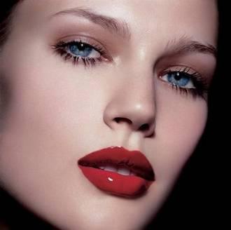 LABIOS ROJOS