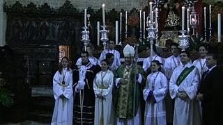 Domingo de Grabación ante la misa preparada para el Obispo de Jerez