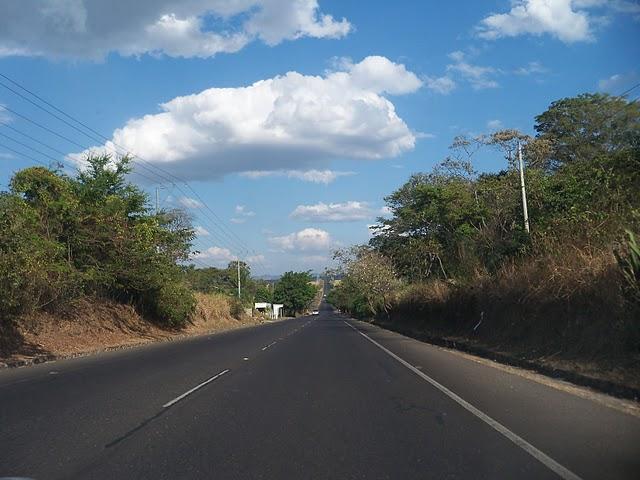 La Tierra respira a través de ausoles La Tierra respira a través de ausoles