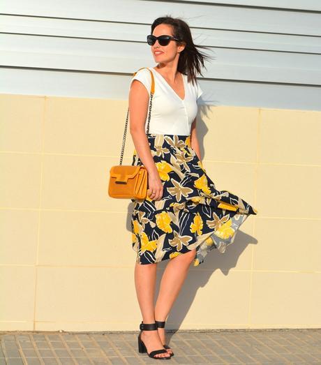 zara_printed_midi_skirt_4 zara-printed-midi-skirt-outfit