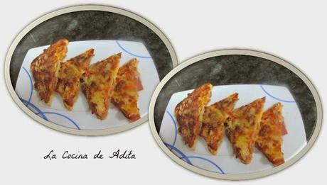 Canapés-pizzas con salsa barbacoa