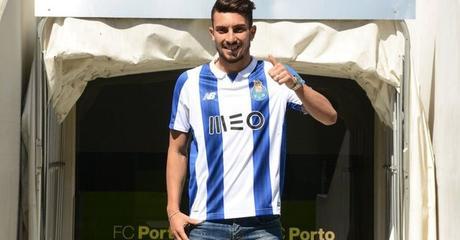 Porto ficha un lateral brasileño, será competencia de Layún