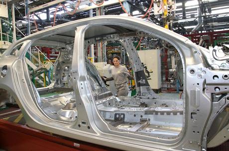 Renault registra un “récord” de 1,57 millones de matriculaciones durante el primer semestre