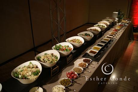 Buffet vegano para una boda tipo coctel - Foto: Esther Conde 