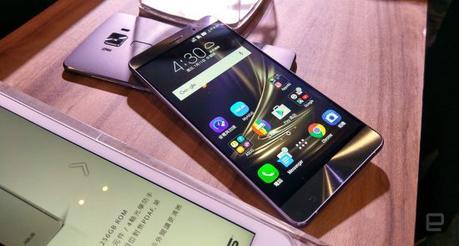 asus-zenfone-3-deluxe-821