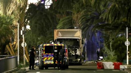 El camión con el que se ejecutó la masacre (AFP)