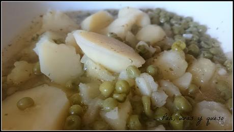 Patatas en salsa verde (tradicional o Crock-Pot)