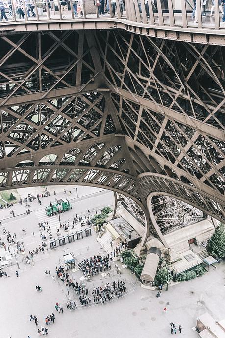 Tour Eiffel Home_Away_Paris-Tour_Eiffel-17