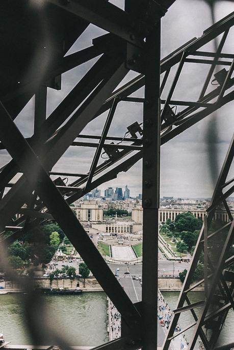 Tour Eiffel Home_Away_Paris-Tour_Eiffel-19