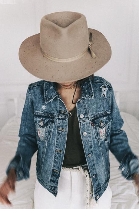 Tour Eiffel Home_Away_Paris-Tour_Eiffel-63