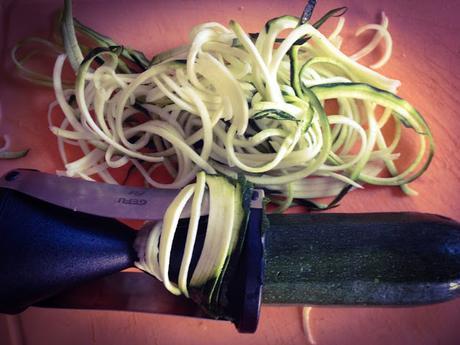 DIY-RECETA: ESPAGUETIS DE CALABACÍN