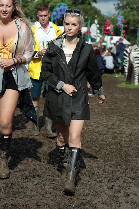 Moda, gente y estilo: los outfits del festival de Glastonbury