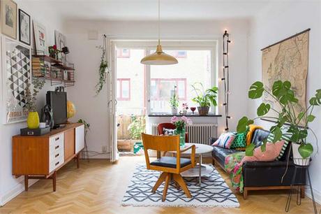 Un apartamento estilo retro y lleno de color