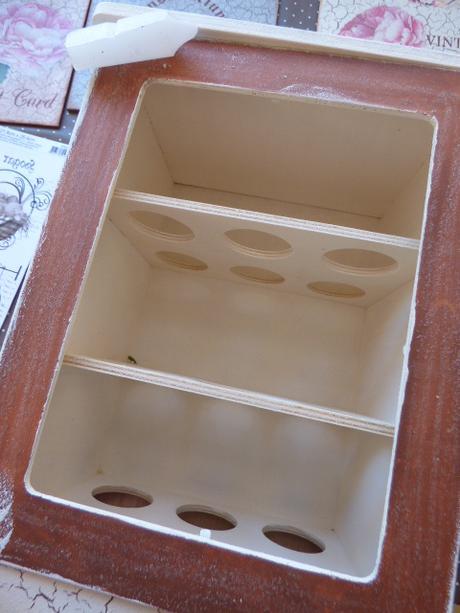 Decorando una huevera