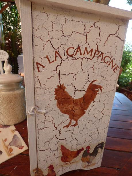 Decorando una huevera