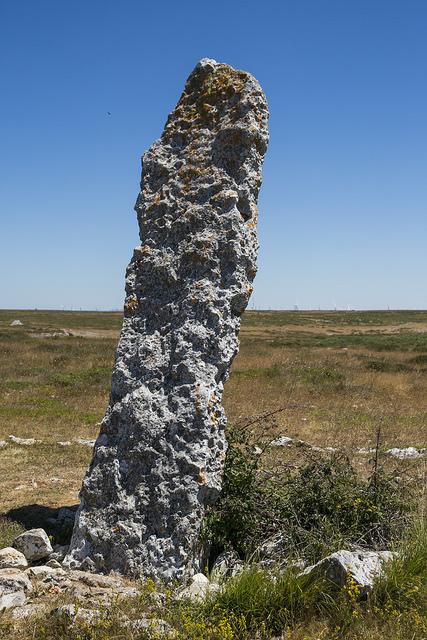 Menhir Canto Hito