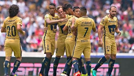 Chivas regala triunfo a Pumas en la J1 de l Apertura 2015