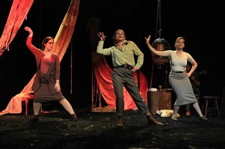 MUDA  un espectáculo que no te dejará indiferente, por manu medina