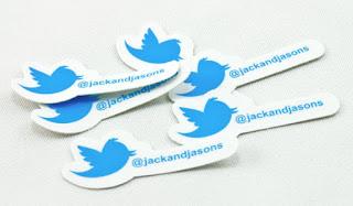 twitter tambien tendra stickers podras agregarle emoticones a tus imagenes