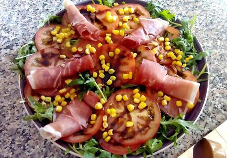 Ensalada de tomate y jamón serrano - Insalata di pomodori e prosciutto - Tomatoes and ham salad