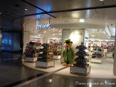 Viaje a Japón. Día 3. Tokyo: Senso-ji, Nakamise street, Donburi, Kappoburi, Akihabara y Myojin