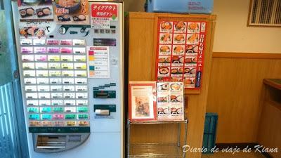 Viaje a Japón. Día 3. Tokyo: Senso-ji, Nakamise street, Donburi, Kappoburi, Akihabara y Myojin