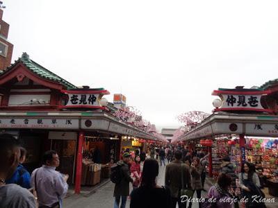 Viaje a Japón. Día 3. Tokyo: Senso-ji, Nakamise street, Donburi, Kappoburi, Akihabara y Myojin