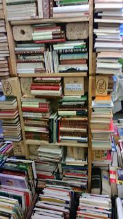 UN VIAJE CON ALICIA EN EL PAIS DE LA LIBRERIA TUUULIBRERIA