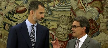 EL REY RECIBE EN AUDIENCIA A ARTUR MAS