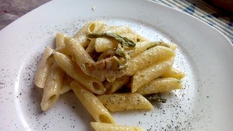 Pasta con espárragos y champiñones - Penne con asparagi e funghi - Asparagus and mushroom pasta