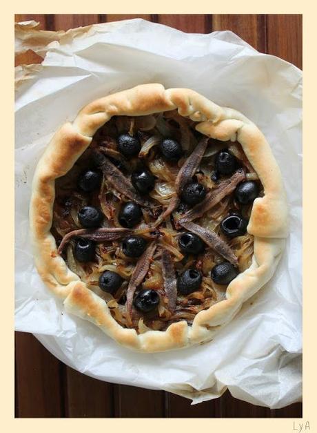 Pissaladiere... la tarta nizarda de cebolla, aceituna y anchoas