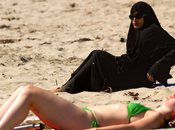Francia: Madre tres hijas apuñaladas musulmán porque estaba acuerdo ropa playa llevaban puesta.